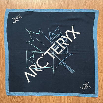 Arc'Teryx logo graphic scarf