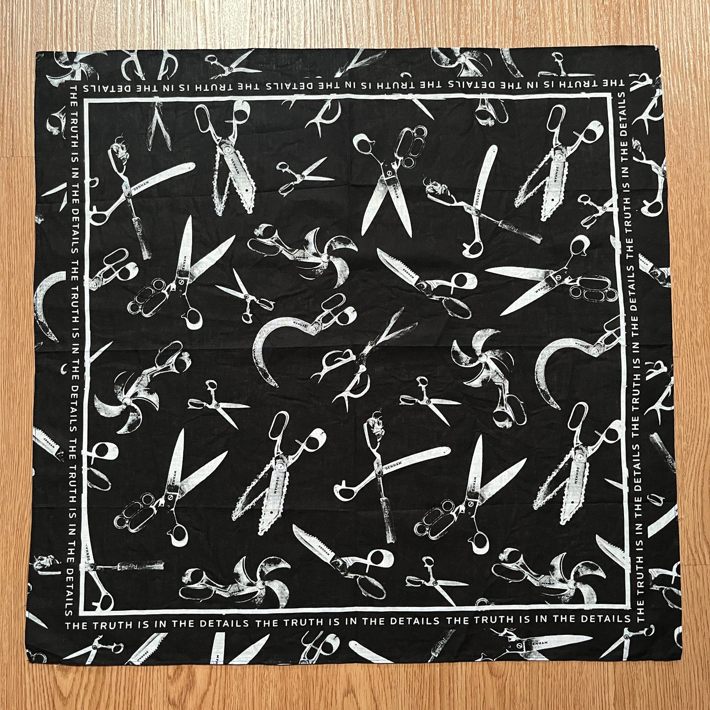 DENHAM The Jeanmaker Scissor Print Bandana Handkerchief